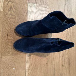 Sole Society Navy Suede Booties (7.5)
